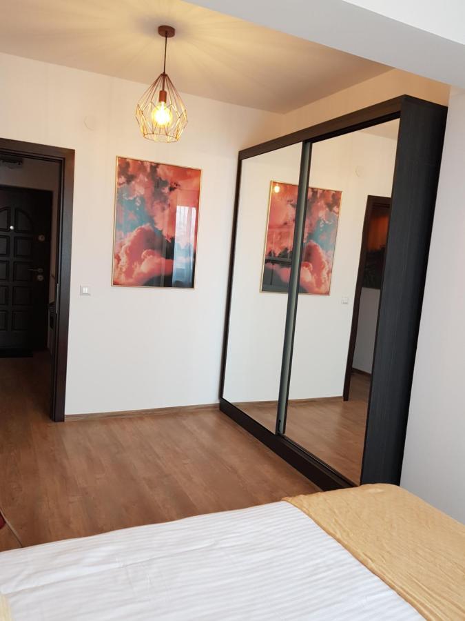 Kolonaki Domus Apartment 3 Iasi Ngoại thất bức ảnh